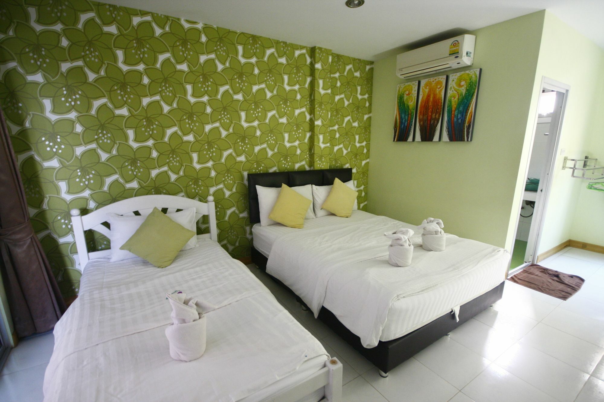 Tawaen Beach Resort Koh Larn Exteriör bild