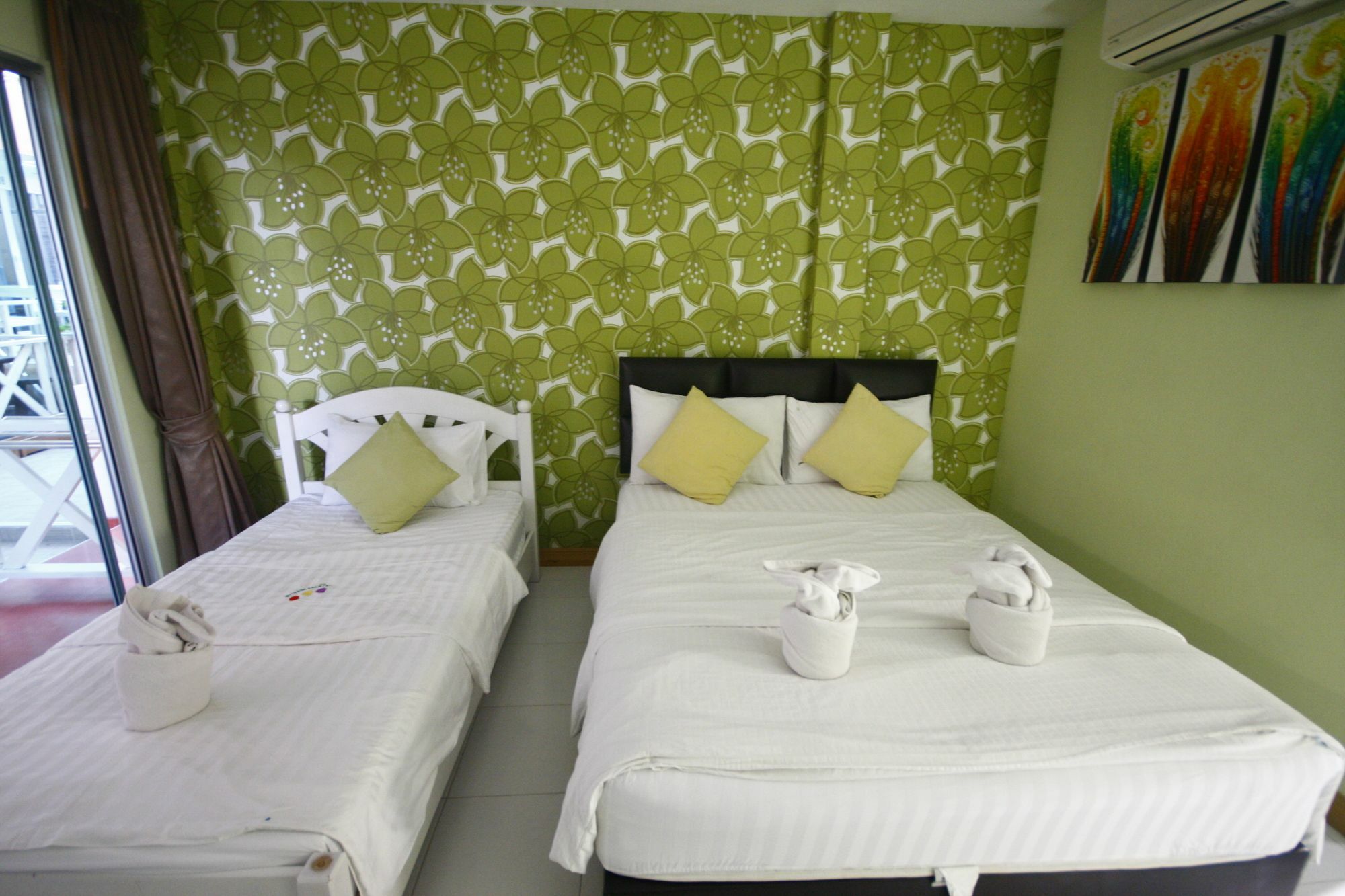 Tawaen Beach Resort Koh Larn Exteriör bild