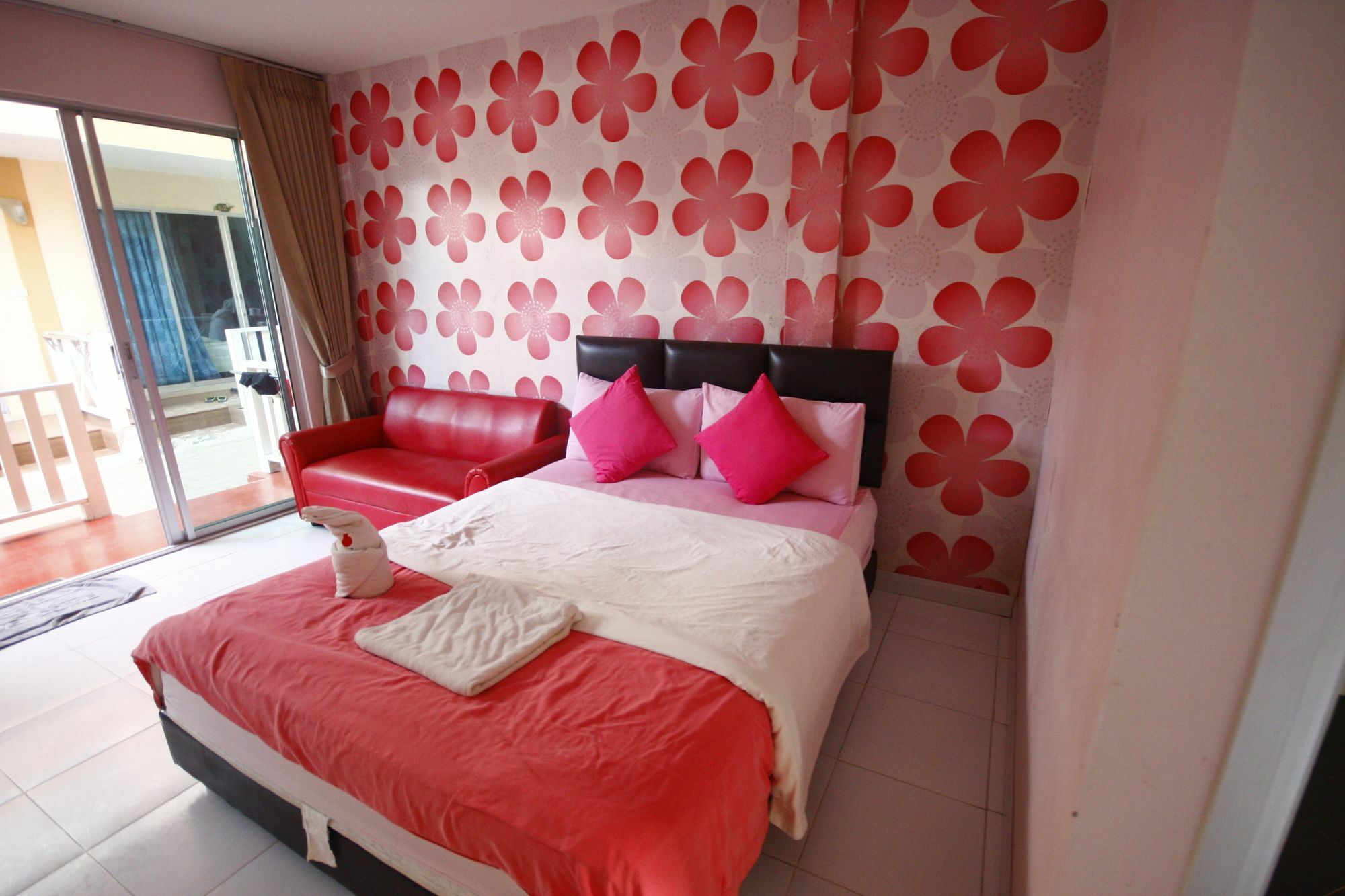 Tawaen Beach Resort Koh Larn Exteriör bild
