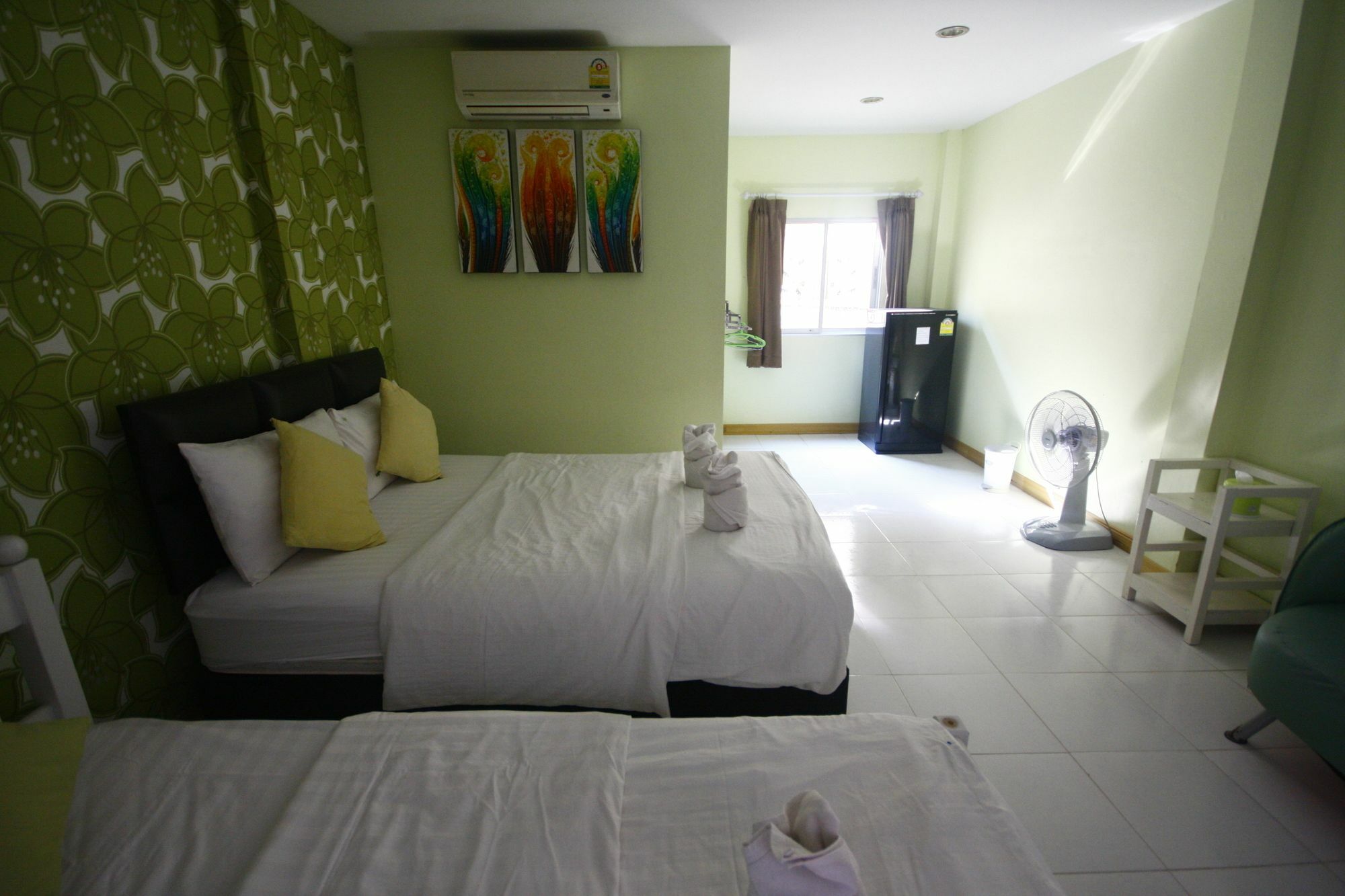 Tawaen Beach Resort Koh Larn Exteriör bild